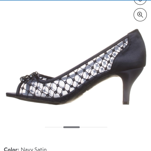 Karen Scott Navy heels - Picture 2 of 7